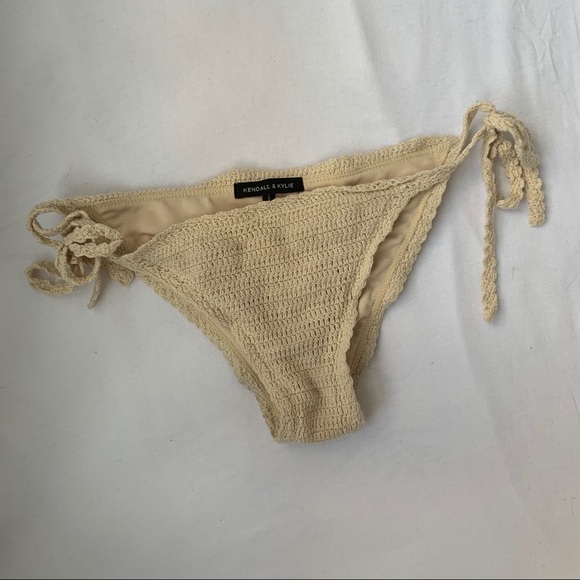 Kendall & Kylie Other - Kendall & Kylie crochet bikini bottom